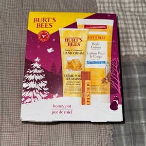 Burt’s Bees Honey Pot Selfcare collection gift set! New!